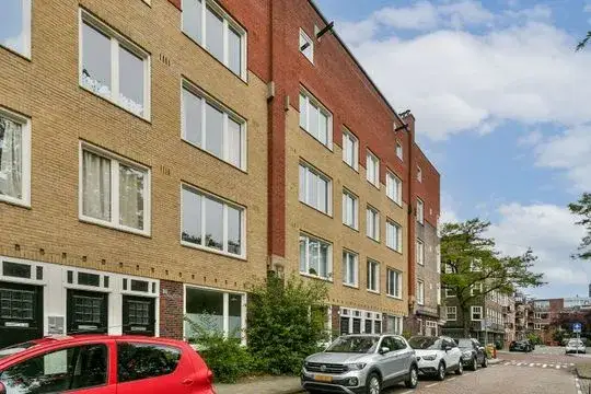 Apartment for sale: Makassarstraat 32-3, Makassarpleinbuurt Amsterdam