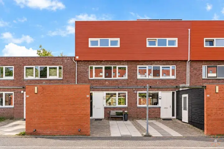 Tussenwoning te koop: Malberg 64, Veldhuizen De Meern