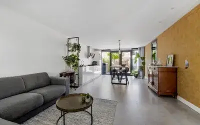 Corner house for sale: Malthusstraat 1, Geleerdenbuurt Haarlem