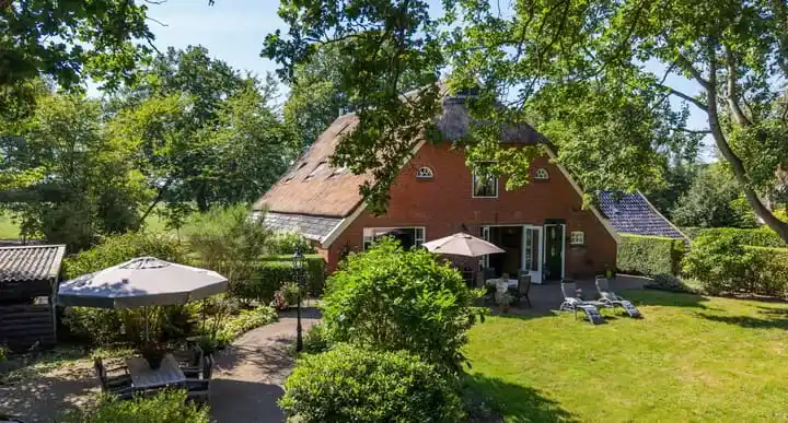 Vrijstaande woning te koop: Mandelandenweg 8, Verspreide huizen Eelde Eelde