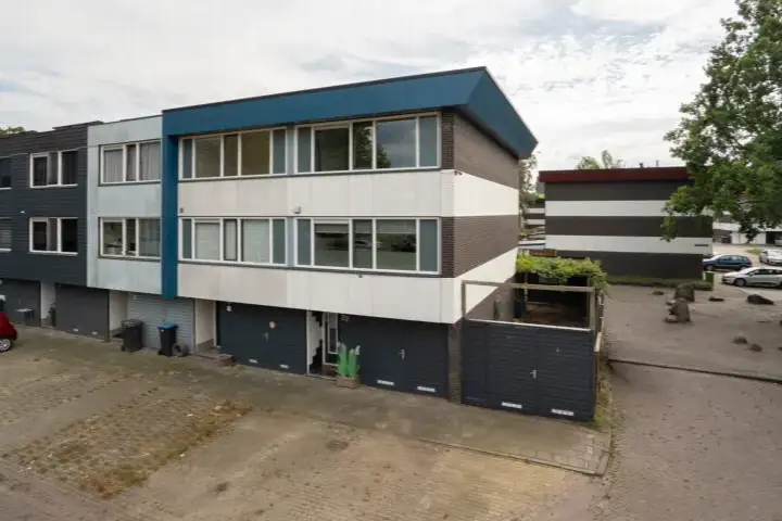 Hoekwoning te koop: Manderbrink 22, Wesselerbrink Noord-Oost Enschede