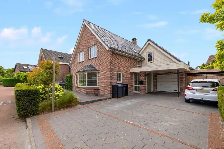 Detached house for sale: Marcandostraat 92, Wagenzicht Hellevoetsluis