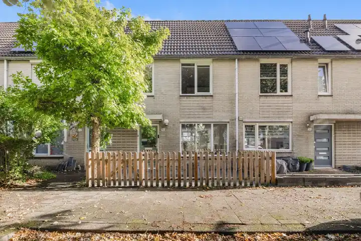 Tussenwoning te koop: Marga Klompésingel 34, Hoofddorp Toolenburg Oost Hoofddorp