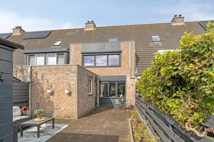 Tussenwoning te koop: Marga Klompésingel 58, Hoofddorp Toolenburg Oost Hoofddorp