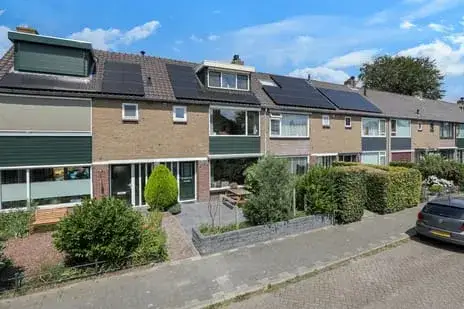 Tussenwoning te koop: Margrietlaan 3, Hoevelaken-Stoutenburgerlaan-Oost Hoevelaken