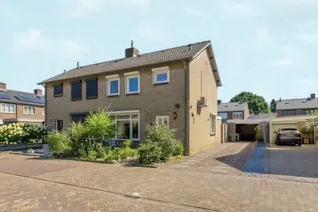 Semi-detached for sale: Margrietstraat 12, Afferden Kern Afferden (Li)