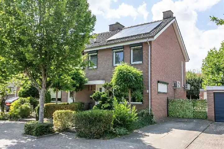 Hoekwoning te koop: Margrietstraat 13, Merkelbeek-Douvergenhout Merkelbeek