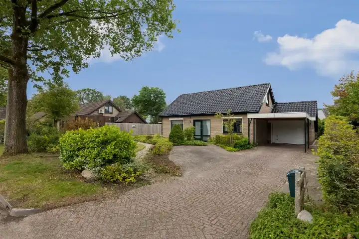 Vrijstaande woning te koop: Margrietstraat 35, Zeijen Zeijen