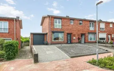 Hoekwoning te koop: Margrietstraat 65, Oud Nieuwenhagen Landgraaf