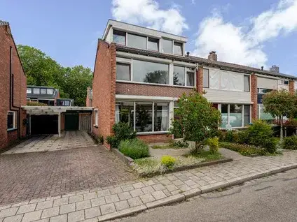 Hoekwoning te koop: Margrietstraat 8, Rheden Rheden