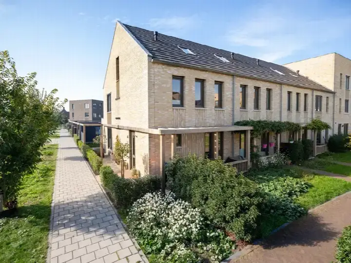 Corner house for sale: Maria Blomstraat 1, Pioniersbuurt Gouda