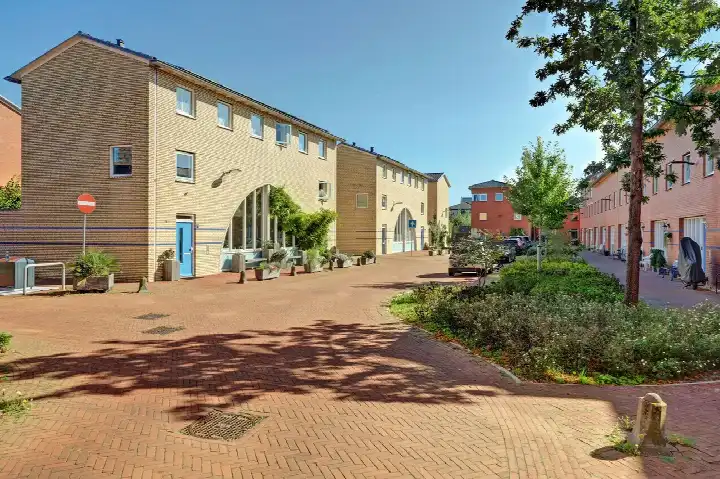 Twee-onder-één-kap te koop: Maria van Wilsveenhof 5, De Venen Oost Nootdorp