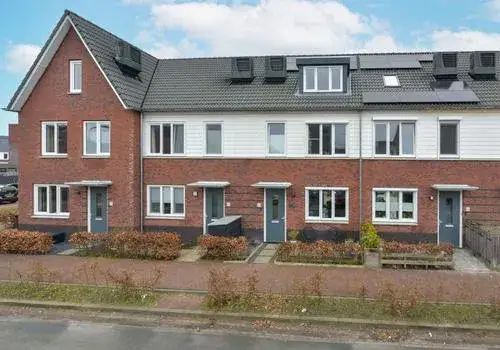 Terraced house for sale: Marickenlaan 61, de Maricken-Veenzijde Wilnis