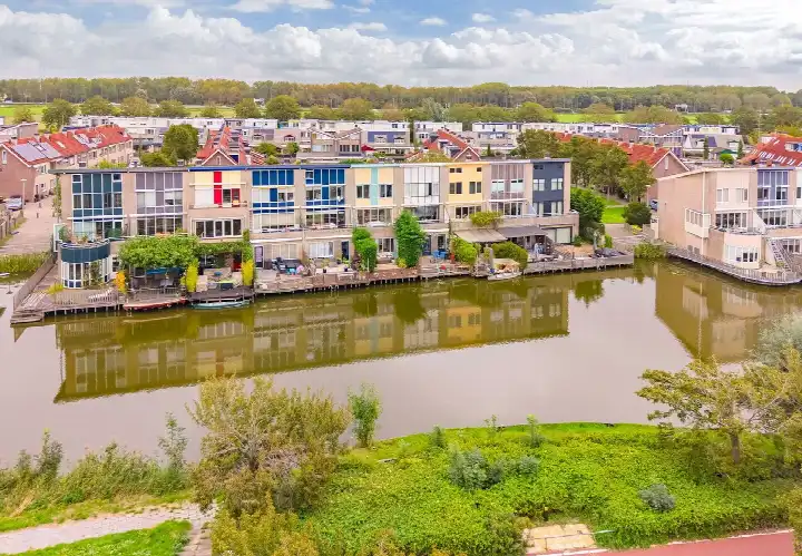 Tussenwoning te koop: Marie Jungiusstraat 27, Weidbuurt Velserbroek