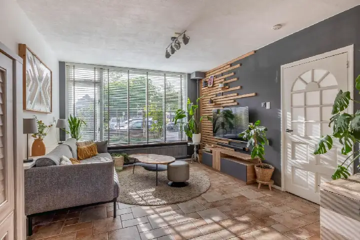 Tussenwoning te koop: Marijkestraat 7, Dichtersbuurt Zoetermeer