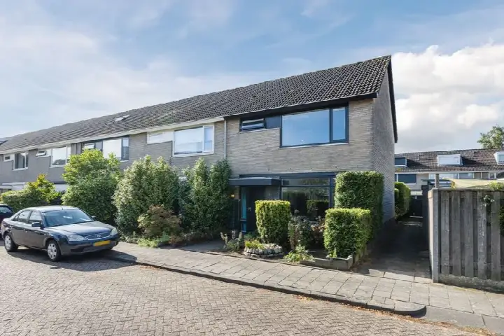 Hoekwoning te koop: Marisstraat 15, West 2 Dongen