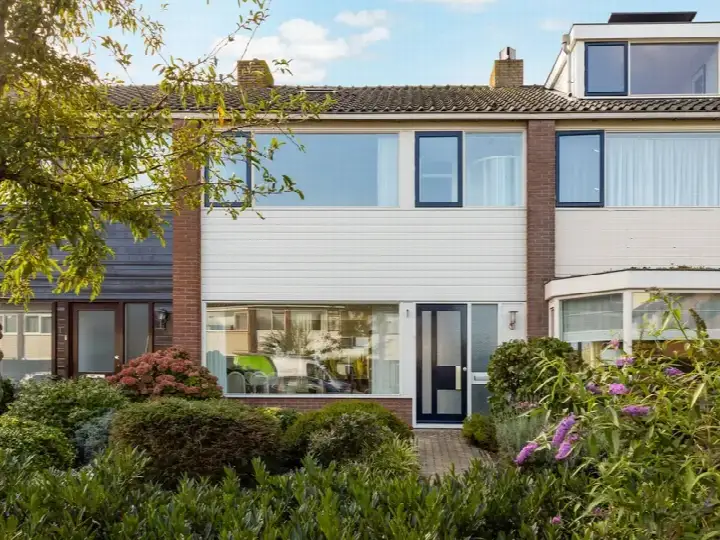 Tussenwoning te koop: Marius Bauerstraat 3, Schilderskwartier Woerden