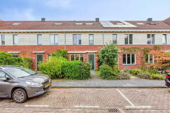 Tussenwoning te koop: Marjoleinstraat 195, Marjoleinterrein Amsterdam