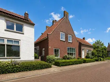 Vrijstaande woning te koop: Markt 18, Retranchement Retranchement