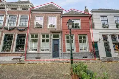 Hoekwoning te koop: Markt 20, Geertruidenberg-Kom Geertruidenberg