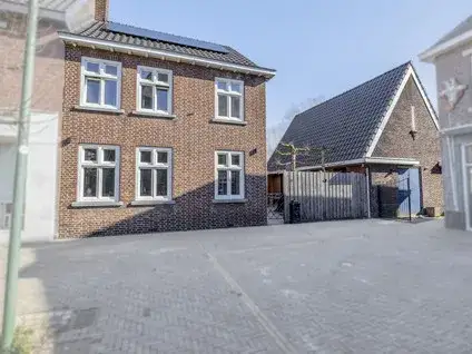 Twee-onder-één-kap te koop: Markt 9, Swalmen-Centrum Swalmen