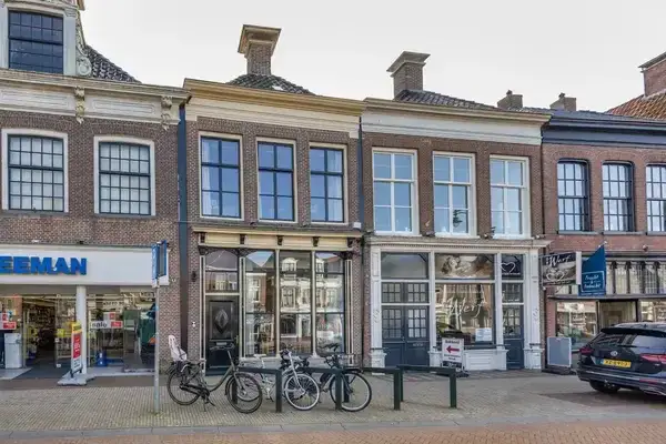 Tussenwoning te koop: Marktstraat 3, Bolsward binnen De Wallen Bolsward