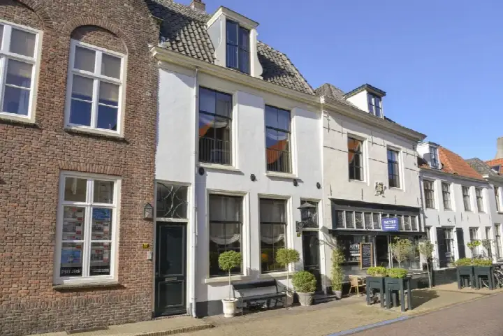 Tussenwoning te koop: Marktstraat 39, Naarden Vesting Naarden