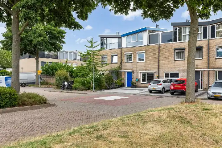 Tussenwoning te koop: Marowijne 44, Iroko en omgeving Dordrecht
