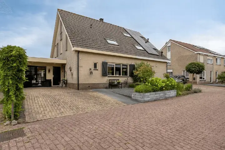 Terraced house for sale: Marsdiep 105, Noorderhoek II Sneek