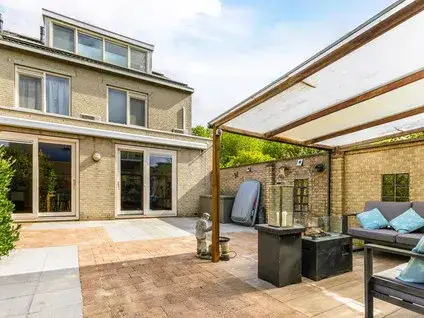 Corner house for sale: Marshallsingel 33, Landschappenbuurt Amstelveen