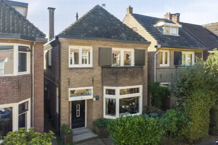 Vrijstaande woning te koop: Marten Putstraat 6, Brummen Centrum Brummen