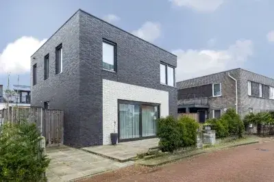 Detached house for sale: Martinus Nijhoffweg 293, Erasmus Veld 'S-Gravenhage