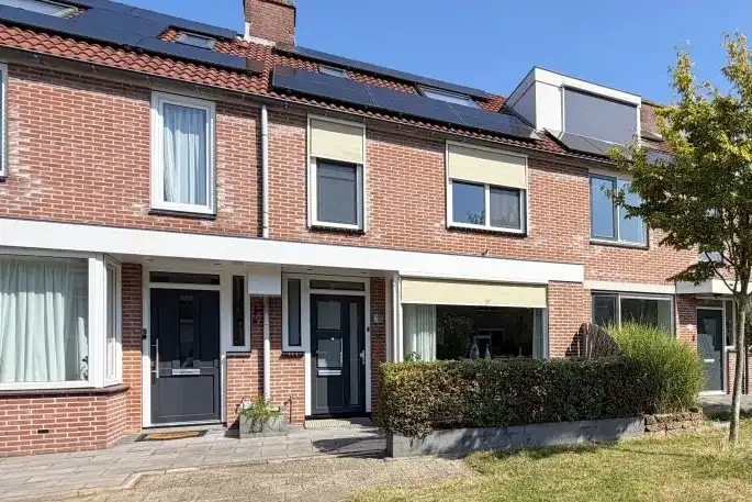 Tussenwoning te koop: Mathaakveld 12, Velden Houten