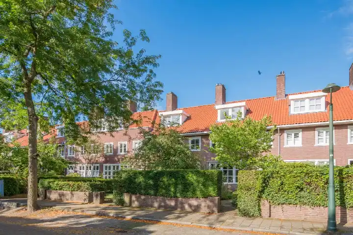 Terraced house for sale: Mathijsenlaan 14, Eikenburg Eindhoven