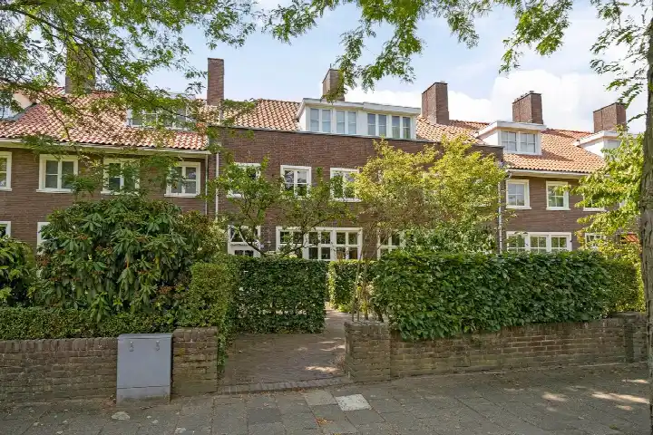 Tussenwoning te koop: Mathijsenlaan 20, Eikenburg Eindhoven