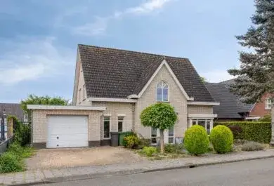 Detached house for sale: Matterhorn 8, Driehoeksbos Eindhoven