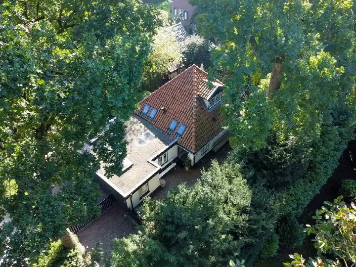 Vrijstaande woning te koop: Matthijssenhoutweg 19, Blaricum-Dorp Blaricum