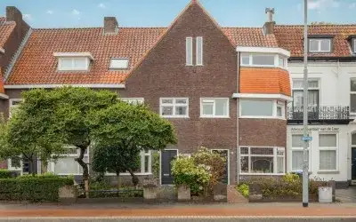 Terraced house for sale: Mauritsstraat 28, Eliasterrein, Vonderkwartier Eindhoven