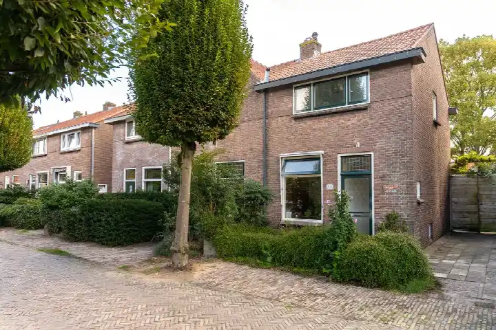 Hoekwoning te koop: Mauvestraat 28, Schilderswijk Baarn
