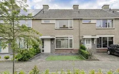 Tussenwoning te koop: Meent 297, Heusdenhout Breda