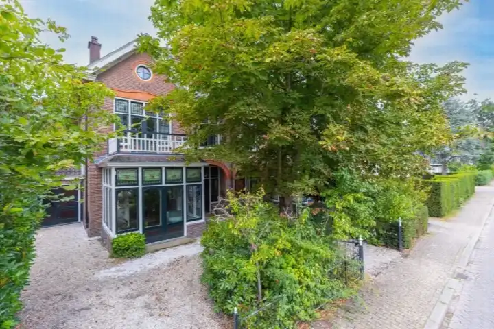 Tussenwoning te koop: Meentweg 68, Boslaan Bussum