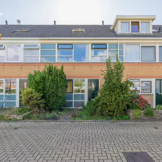 Terraced house for sale: Meerdorpstraat 31, Oranjebuurt Hillegom