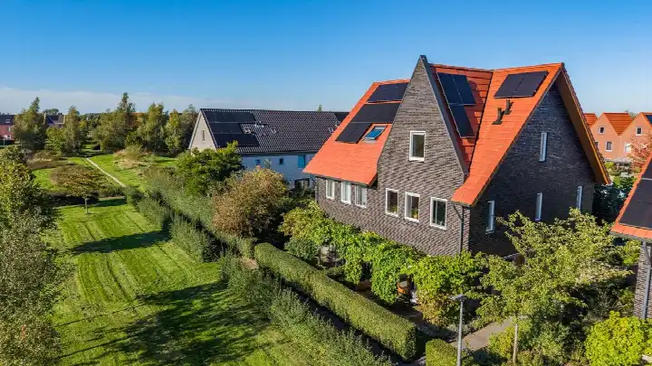 Semi-detached for sale: Meeroeverslaan 212, Meeroevers Meerstad
