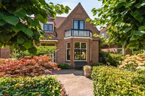 Twee-onder-één-kap te koop: Meerweg 6, Oude Kern Bennebroek Bennebroek