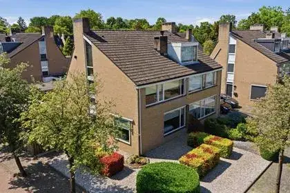 Hoekwoning te koop: Meeuwenlaan 9, Hoogerheide Made