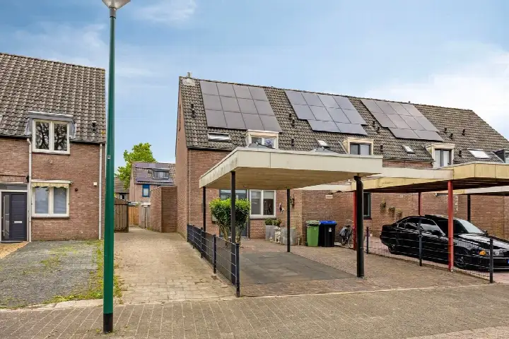 Corner house for sale: Meidoorn 33, Cuijk Heeswijkse Kampen Cuijk
