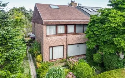 Twee-onder-één-kap te koop: Meidoornlaan 12, Frederiksoord-Zuid Rijnsburg