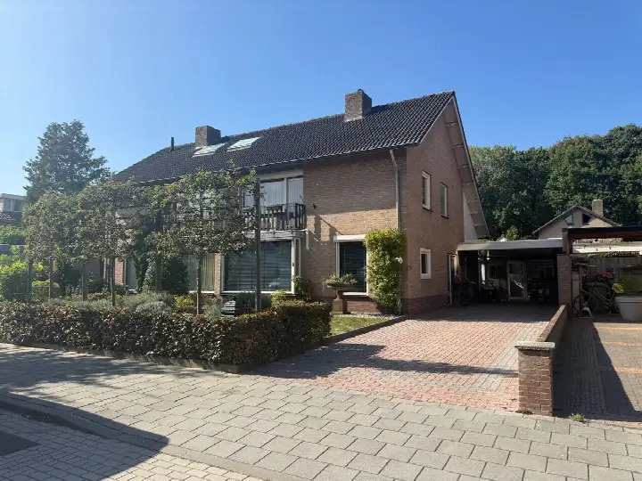 Twee-onder-één-kap te koop: Meidoornlaan 16, Het Gegraaf Valkenswaard