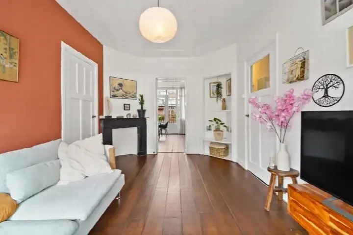 Appartement te koop: Meidoornstraat 132, Heesterbuurt 'S-Gravenhage