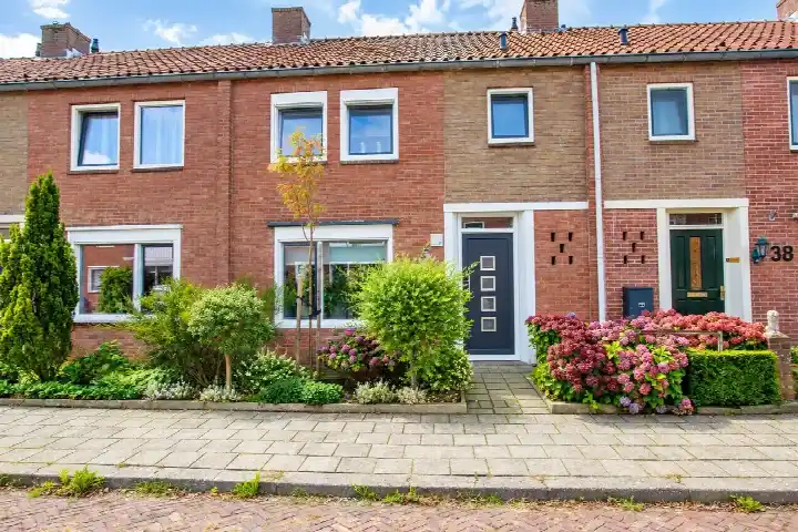 Terraced house for sale: Meidoornstraat 40, Winterswijk-Zuidoost Winterswijk